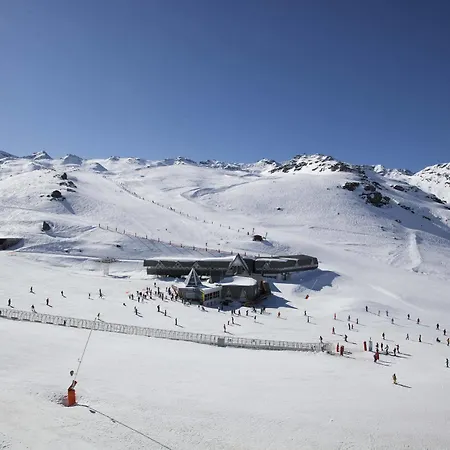 Les Temples Du Soleil Резиденция